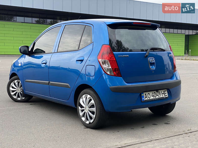 Хэтчбек Hyundai i10 2008 в Киеве