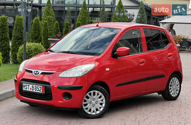 Хетчбек Hyundai i10 2010 в Стрию