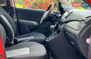 Хэтчбек Hyundai i10 2010 в 