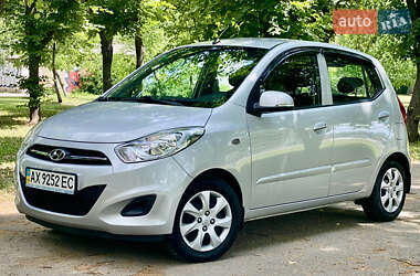 Хэтчбек Hyundai i10 2013 в Харькове
