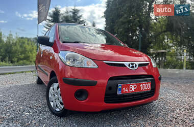 Хэтчбек Hyundai i10 2009 в 