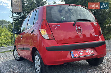 Хэтчбек Hyundai i10 2009 в 