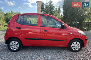 Хэтчбек Hyundai i10 2009 в 