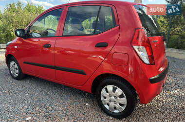 Хэтчбек Hyundai i10 2009 в 