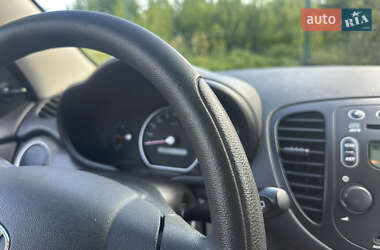 Хэтчбек Hyundai i10 2009 в 