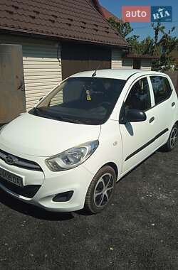 Хэтчбек Hyundai i10 2013 в 