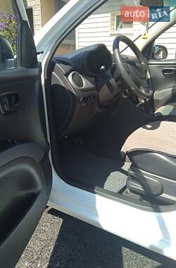 Хэтчбек Hyundai i10 2013 в 