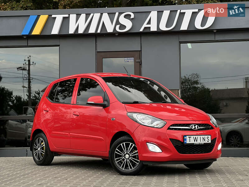 Хэтчбек Hyundai i10 2013 в Одессе