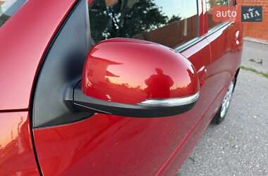 Хэтчбек Hyundai i10 2013 в 