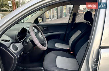 Хэтчбек Hyundai i10 2008 в 