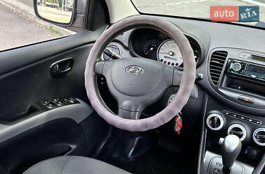 Хэтчбек Hyundai i10 2008 в 
