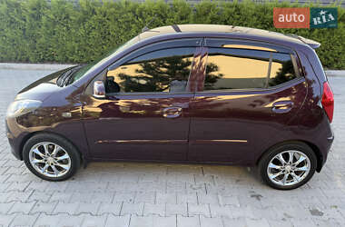 Хэтчбек Hyundai i10 2013 в 