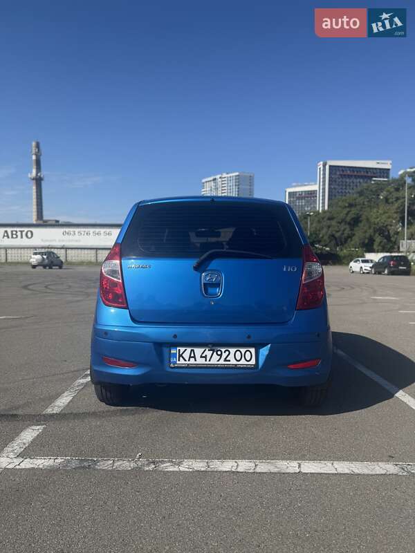 Хетчбек Hyundai i10 2011 в Києві