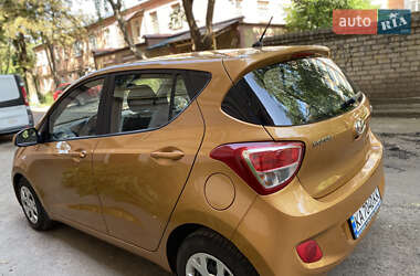 Хэтчбек Hyundai i10 2015 в 