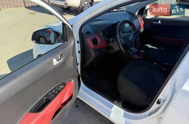 Хетчбек Hyundai i10 2017 в 