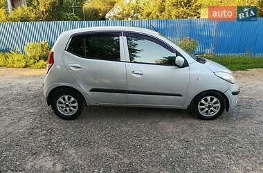 Хэтчбек Hyundai i10 2008 в 