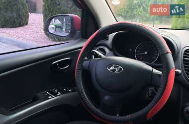 Хэтчбек Hyundai i10 2012 в 