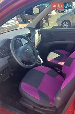 Хэтчбек Hyundai i10 2012 в 