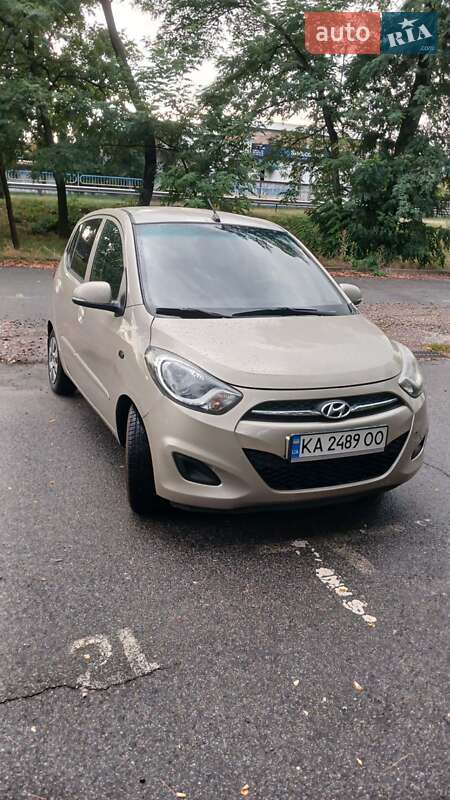 Хетчбек Hyundai i10 2012 в 