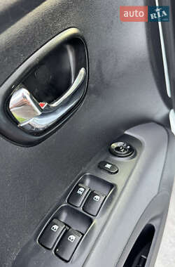 Хэтчбек Hyundai i10 2011 в 