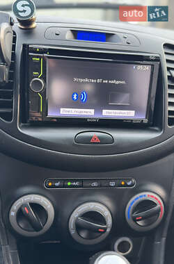 Хэтчбек Hyundai i10 2011 в 