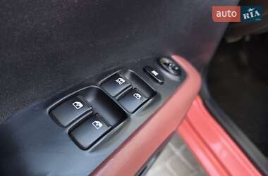 Хэтчбек Hyundai i10 2012 в 