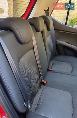 Хэтчбек Hyundai i10 2013 в 