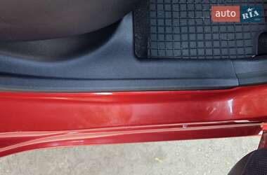Хэтчбек Hyundai i10 2013 в 