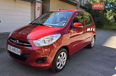 Хэтчбек Hyundai i10 2013 в 