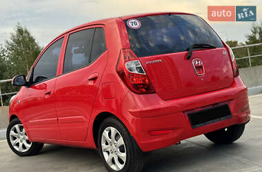 Хэтчбек Hyundai i10 2012 в 
