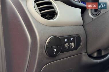 Хэтчбек Hyundai i10 2012 в 