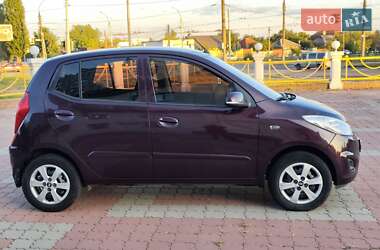 Хэтчбек Hyundai i10 2012 в 
