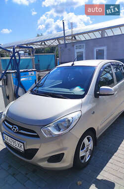 Хэтчбек Hyundai i10 2013 в Киеве