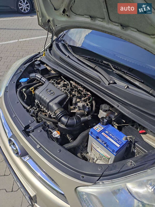 Хетчбек Hyundai i10 2013 в Києві