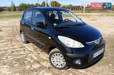 Хэтчбек Hyundai i10 2009 в 