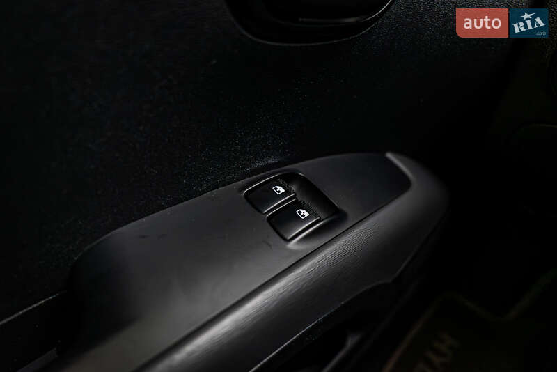 Хэтчбек Hyundai i10 2013 в Киеве