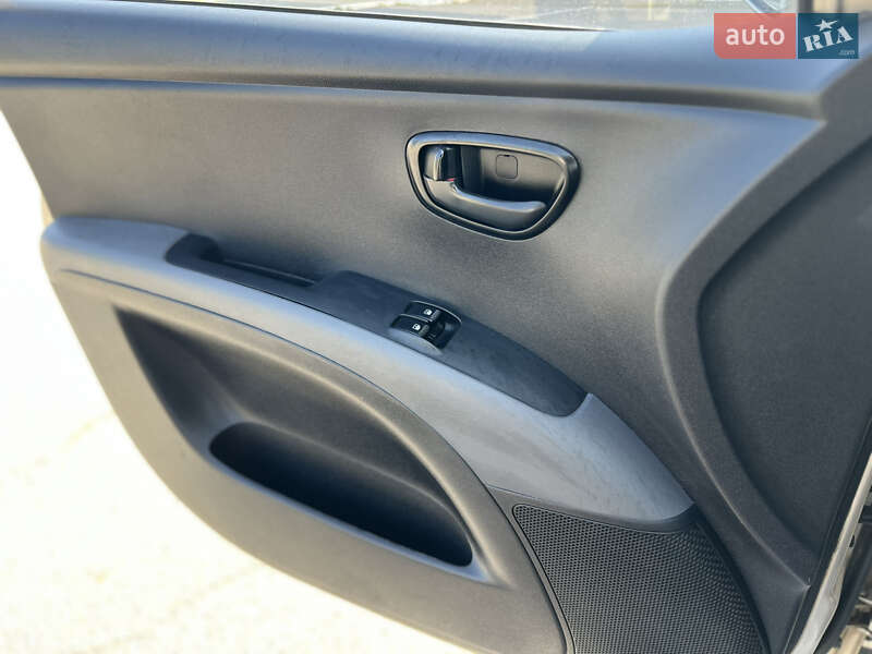 Хэтчбек Hyundai i10 2013 в Харькове фото 18 Хэтчбек Hyundai i10 2013 в Харькове