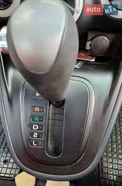 Хэтчбек Hyundai i10 2008 в 