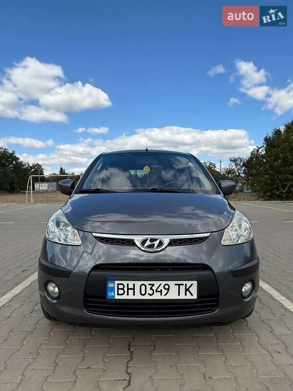 Хэтчбек Hyundai i10 2008 в Одессе