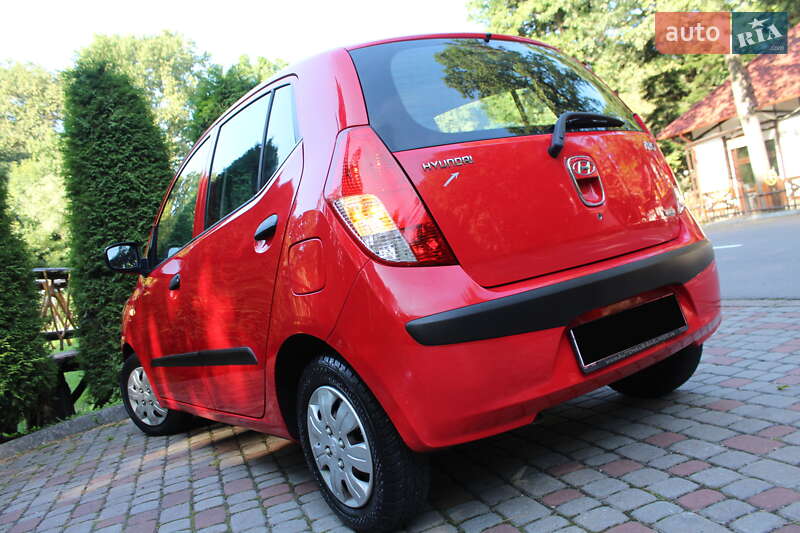 Хэтчбек Hyundai i10 2009 в Трускавце