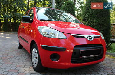 Хэтчбек Hyundai i10 2009 в 