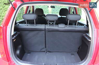 Хэтчбек Hyundai i10 2009 в 