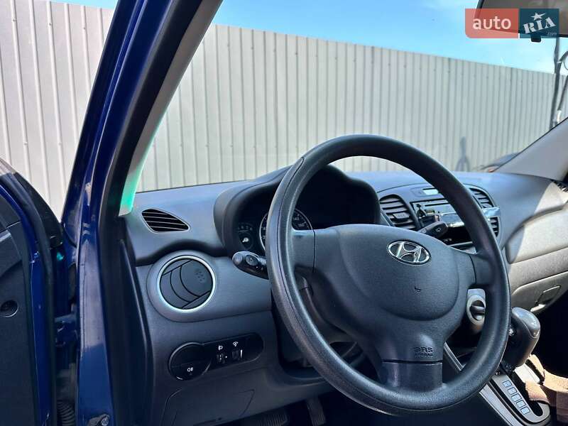 Хэтчбек Hyundai i10 2012 в Николаеве