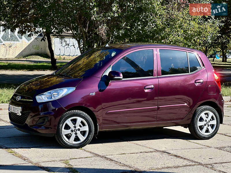 Хэтчбек Hyundai i10 2012 в Харькове