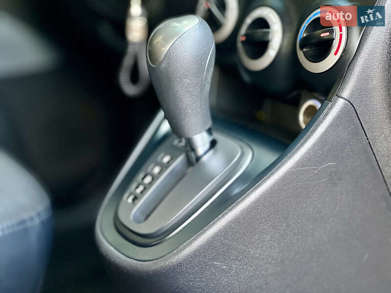 Хэтчбек Hyundai i10 2012 в Харькове