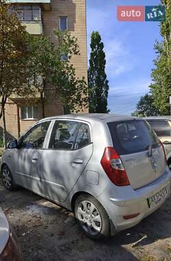 Хэтчбек Hyundai i10 2012 в 
