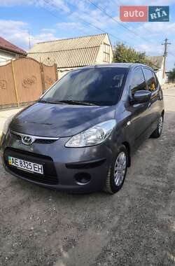 Хэтчбек Hyundai i10 2008 в 