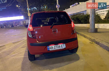 Хэтчбек Hyundai i10 2008 в 