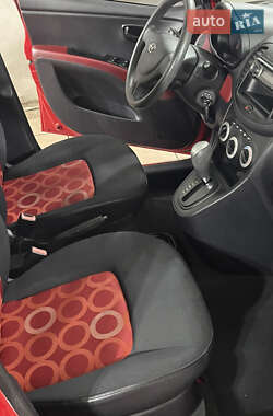 Хэтчбек Hyundai i10 2008 в 