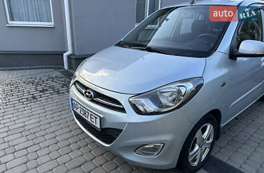 Хэтчбек Hyundai i10 2012 в 